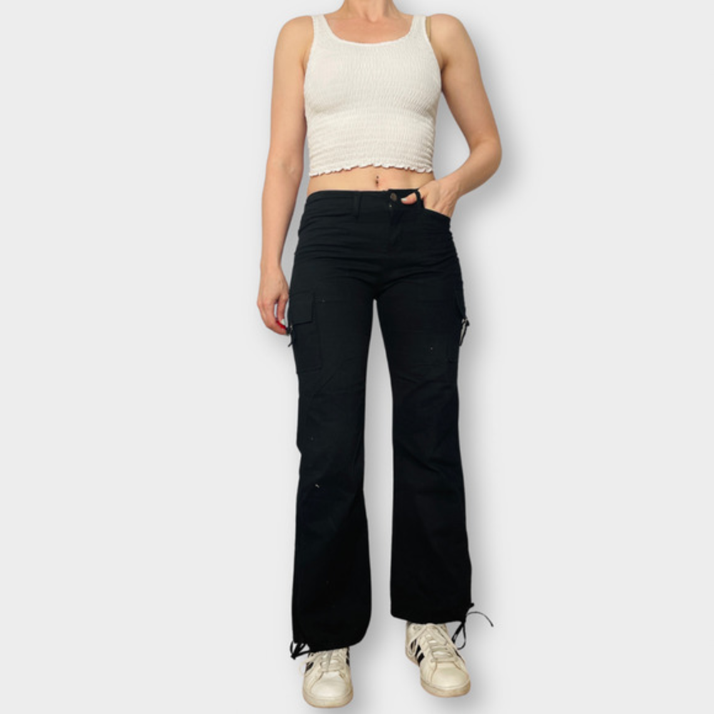 Y2K Black Low Rise Cargo Flare Pants‎